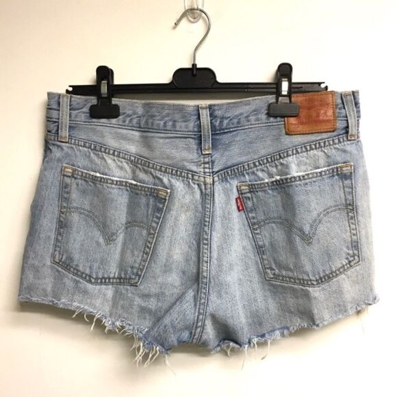 levi’s 501 High Waisted Denim Shorts Light Blue 31 - Picture 3 of 4